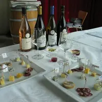 Pendant la remise des prix, les invités ont dégusté un échantillon de toutes les médailles auvergnates d’or et d’argent. Les assiettes étaient préparé