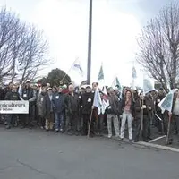 Des manifestants attentifs aux avancées annoncées par l'administration