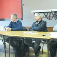 Durant l’assemblée générale de la section territoriale Auvergne de Périgord Tabac, Stéphane Allègre (à gauche) et Jean-Louis Duron (au centre) sont re
