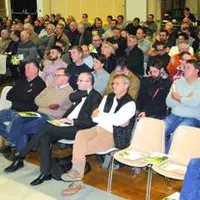 Salle comble à Ennezat pour participer aux travaux de l’assemblée générale du Syndicat des producteurs de
semences de maïs, le 28 février.