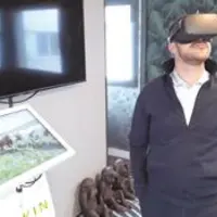 L’ISN a investi dans un casque à réalité virtuelle pour attirer les
repreneurs et salariés sur la zone.