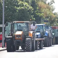 arrivée des tracteurs vers La Pardieu