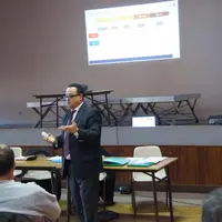 Nizar Ayyad, responsable des ventes à France tabac, est venu à la rencontre des producteurs à Sardon