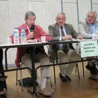 Après une matinée d’information et de débat, les participants ont partagé la passion d’Hubert De Moroges pour son Château.