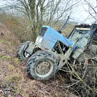 Tracteurs dans un fossé