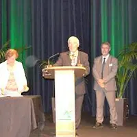 André Janot, président de la Caisse régional du Crédit Agricole Centre France a reçu la plus haute distinction du ministère de l’Agriculture.