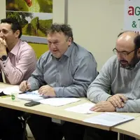De gauche à droite, Bernard Layre, secretaire général de la FNSEA Nouvelle-Aquitaine, Daniel Prieur, secrétaire général de la FNSEA et Philippe Moinar