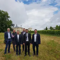 Les trois anciens présidents des Fredon et les membres du comité de direction.