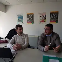De gauche à droite, Jean-Noël Ribery, animateur de la Commission Nationale Apiculture de la FNSEA, et Pascal Turani, apiculteur en Gironde et membre d