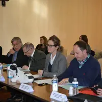 Autour des élus du Conseil départemental, le Préfet, le Député, la Sous-Préfète, la conseillère régionale et l’administration.