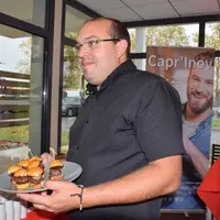 Le Capri Burger, né de la collaboration entre Capr’inov et l’entreprise niortaise Chollet Traiteur compte parmi les innovations de l’édition 2018 prés