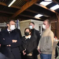 Emmanuel Macron a démarré son tour du Limousin par le lycée agricole d'Ahun dans la Creuse, lundi 24 janvier.