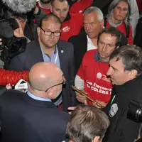 Comité d’accueil musclé pour Stéphane Travert.