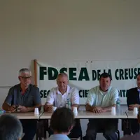 Degauche à droite : Thierry Jamot, président de la FDSEA de la Creuse, Jacques Dufrechou, président national de la section des Anciens, Gérard Laverda