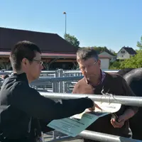 Monsieur Tachibana recherchait des chevaux pour la boucherie. Au Japon la viande de cheval est un mets de choix consommé en sushis.