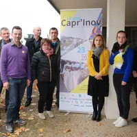 Les organisateurs de Capr’Inov, autour du président du salon, Thierry Jayat (deuxième en partant de la gauche).