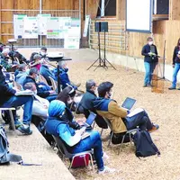 «L’Herbe de nos Montagnes» a réuni près de 400 personnes dont plus de 200 scolaires sur la journée.
