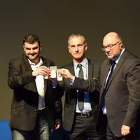 Jérémy Decerle, président de JA, Thierry Roquefeuil, président de la FNPL, et Stéphane Travert, ministre de l’Agriculture.