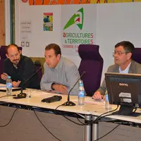De g. à dr. : Jérôme Bagnol, trésorier de CERFRANCE centre Limousin, Jean-Yves Debrosse, président et Philippe Bouillaud, directeur.