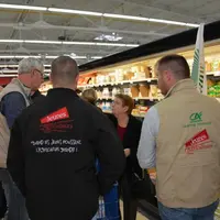 Les éleveurs ont expliqué aux consommateurs que le manque de beurre n’est pas de leur fait mais vient d’un problème commercial entre transformateurs e