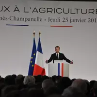 Après avoir déjeuné au Gaec des Violettes à Aurières, spécialisé dans la fabrication de saint-nectaire AOP, le chef de l’État a prononcé son discours