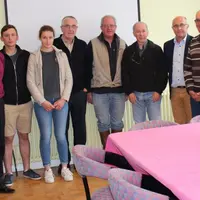 De gauche à droite : Olivier Tourand, président du CA de l’EPL ; Victor Cheminet et Marina Roche, de l’Alesa ; Alain Gravillon, président de la BA 23 