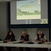 Le président du salon Dominique Graciet (au centre) et tous les organisateurs ont imaginé une nouvelle formule pour le retour de cet événement.