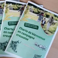 La Charte a été signée, sous l’œil attentif de Valérie Simonet, présidente du département, par Suzanne Varlet, présidente de l’association des consomm