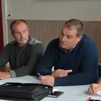Daniel Peyrot, éleveur à Vallière et président de la section Creuse du HBL, et Frédéric Bossoutrot, représentant le président national du HBL.