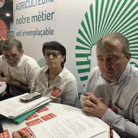 Michel Joux, président de la FRSEA Auvergne-Rhône-Alpes, Christiane Lambert et Patrick Bénézit.
