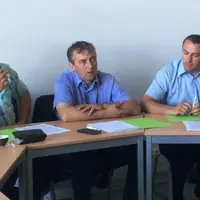De gauche à droite : Pascal Lerousseau, président de la FDSEA de la Creuse, Patrick Bénézit, président de la FRSEA Massif central et Yannick Fialip, p