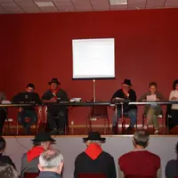 Pour monter leur motivation, les administrateurs, à l’image de leur président, sont venus à l’assemblée générale avec la tenue du Fin Gras, blouse noi