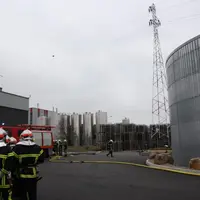Une quarantaine de pompiers, 2 fourgons incendie, un véhicule de soutien sanitaire et un véhicule dévidoir d’eau, une échelle de 25m et 2 véhicules de