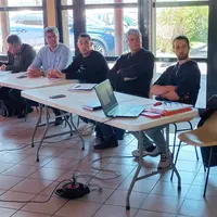 De gauche à droite : Jean-Pierre Chaput DDT, Jean-Pierre Vigier Député, Medhi Viallet animateur APIV,  Claude Font président de la FDSEA et de la FDO,