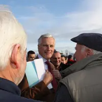 Michel Barnier à l'écoute des agriculteurs.