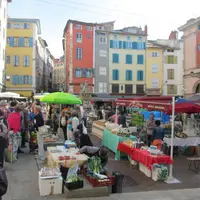 Le groupe de jeunes étudiants en 4e année d’études d’ingénieurs, 
a travaillé 7 semaines sur les marchés du Puy, de Costaros, d’Yssingeaux 
et de Sa
