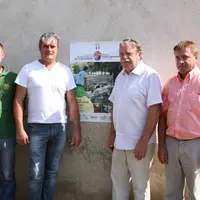 De gauche à droite : Adrien Raballand, responsable de l’exploitation agricole du lycée, Claude Font, FDO, Emmanuel Coste, Interbev Ovins et Paul Teu