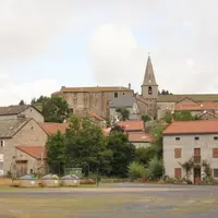 Le 25 août le tranquille petit village de Thoras avec ses 260 âmes, est chaque année envahi à l’occasion de sa traditionnelle foire.