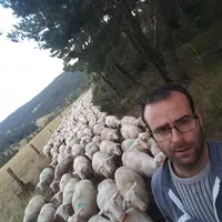 Guillaume Redon et son troupeau sur la page d'accueil de sa chaîne You tube.