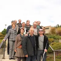 Tous unis, autour de Francis et son épouse, pour récolter des fonds pour aider à la Recherche sur la Sclérose latérale amyotrophique.