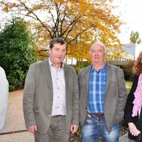 De gauche à droite : Thierry Boulleau, directeur de la Safer Auvergne, Jacques Chazalet, président, Didier Imbert, président du Comité départemental d