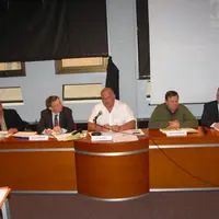 De gauche à droite : Laurent Duplomb, Benoît Sermage DDAF, Gilbert Bros, Michel Chouvier, Christian Buffière.