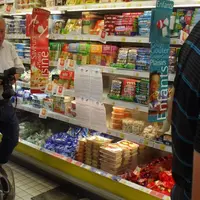Dans de nombreux départements, des opérations de stickage font appel au soutien des consommateurs.