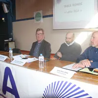 Les quatre intervenants de la table ronde "Laits EGA".