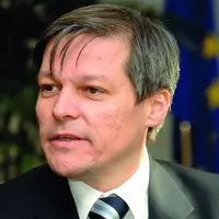 Le roumain, Dacian Ciolos, nouveau commissaire en charge de l’agriculture, a effectué ses études en France, à Rennes.