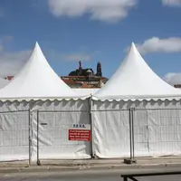 La foire expo se tient tous les deux ans et désormais durant la dernière semaine de mai. Le 13 mai, les chapiteaux commençaient déjà à pousser.
