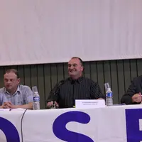 Le président Gilbert Guignand entouré de son secrétaire général J.Michel Durand et du vice-président de la FNSEA Joël Limouzin.