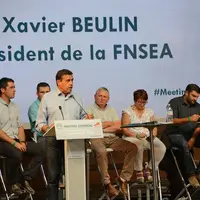 À̀ Lamotte-Beuvron, FNSEA et JA ont rassemblé plus de 700 personnes pour parler solutions et avenir de l’agriculture française.