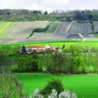 Le foncier rural en général, et agricole en particulier, continue de subir la pression de l’urbanisation des espaces, année après année.