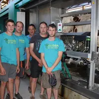 Au Gaec de Pratclaux, on est très satisfait de la nouvelle installation 
de traite avec un robot GEA à 2 stations.